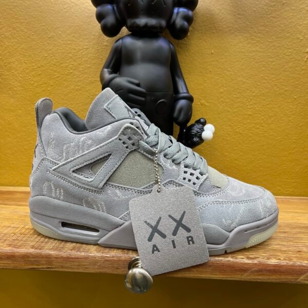 JORDAN 4 X KAWS