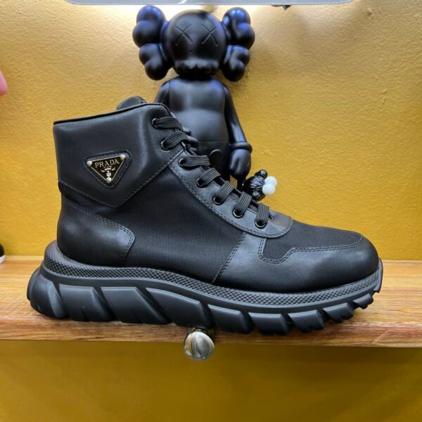 PRADA BOTA