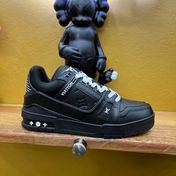 TENIS LV NEGRO/BCO