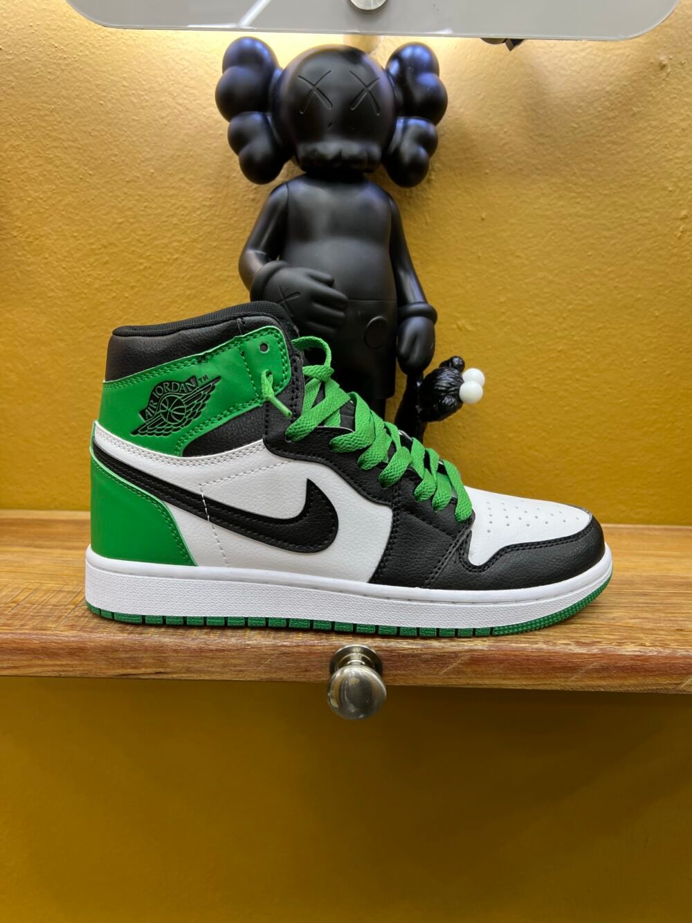 JORDAN 1 LUCKY GREEN